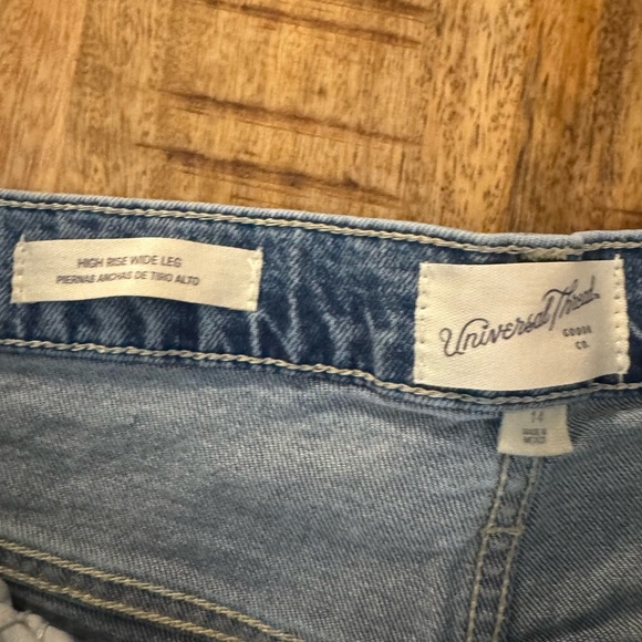 Universal thread high rise wide leg high waisted size 14 blue jeans cotton NWOT - Picture 3 of 5